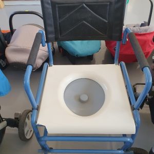 toaletní vozík